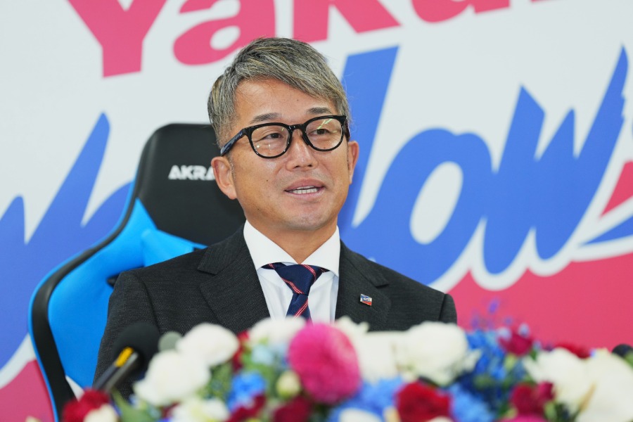引退会見に出席したヤクルト・石川雅規【写真：小林靖】