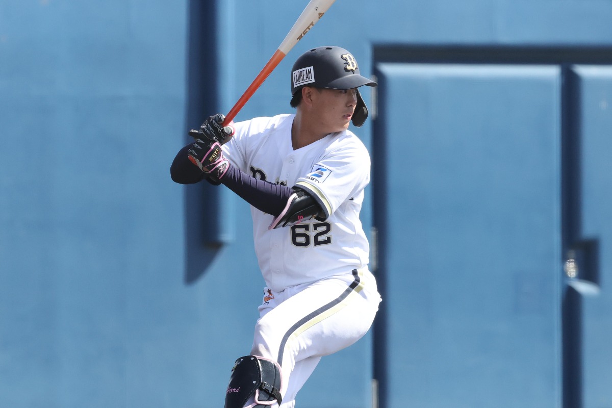 打力も光るオリックス・堀柊那【写真：栗木一考】