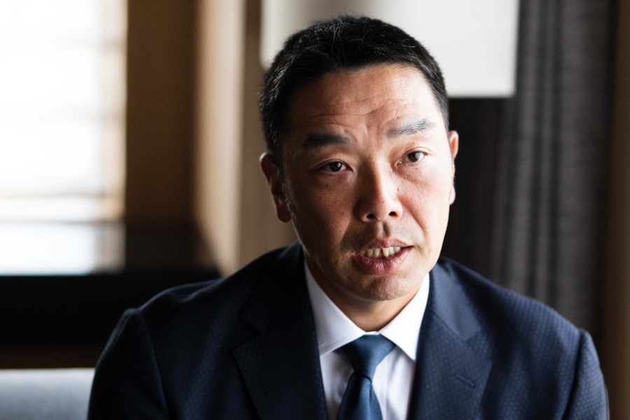 Full-Countの独占取材に応じた阿部慎之助氏【写真:荒川祐史】