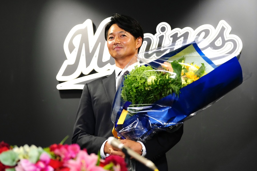 引退会見を行ったロッテ・唐川侑己【写真:黒澤崇】