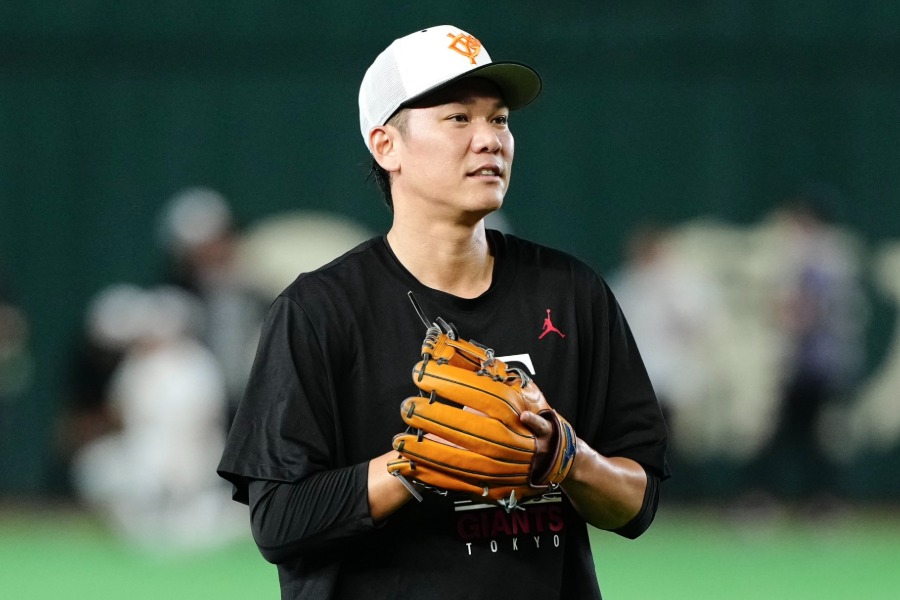試合前に練習を行う巨人・坂本勇人【写真:黒澤崇】