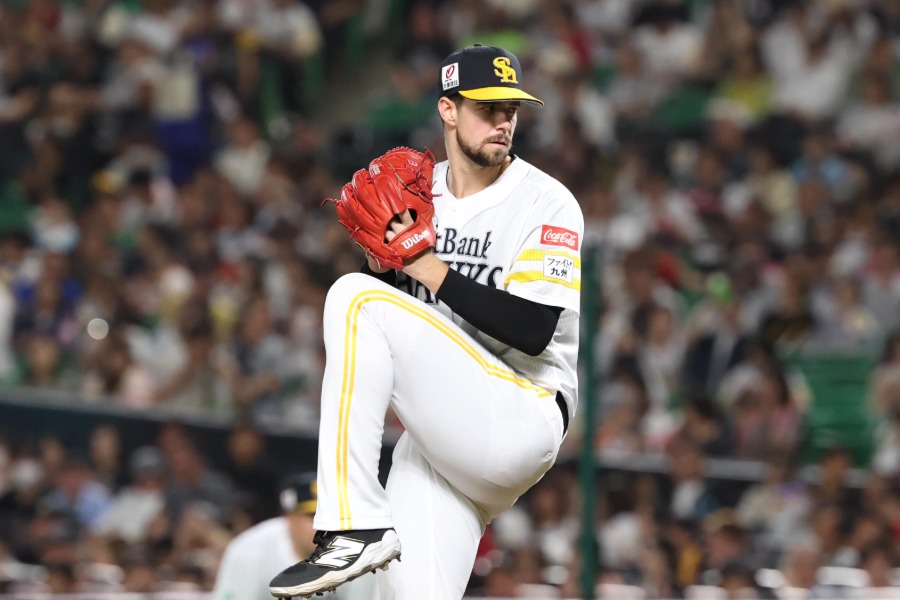 初勝利をマークしたソフトバンクのジャクソン・ラトリッジ【写真:栗木一考】
