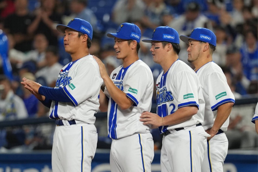 巨人に勝利したDeNAナイン【写真：井上学】