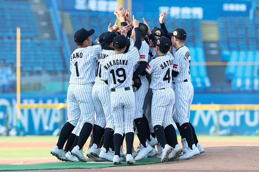 昨年大会で優勝を収めた阪神ジュニアナイン【写真：加治屋友輝】