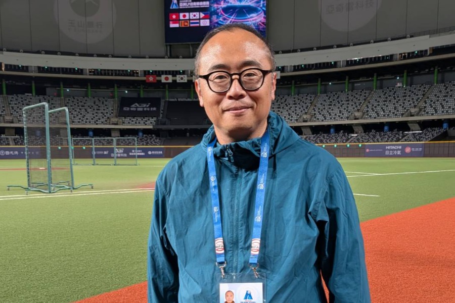 台湾で野球の取材を続ける駒田英記者【写真:神吉孝昌】