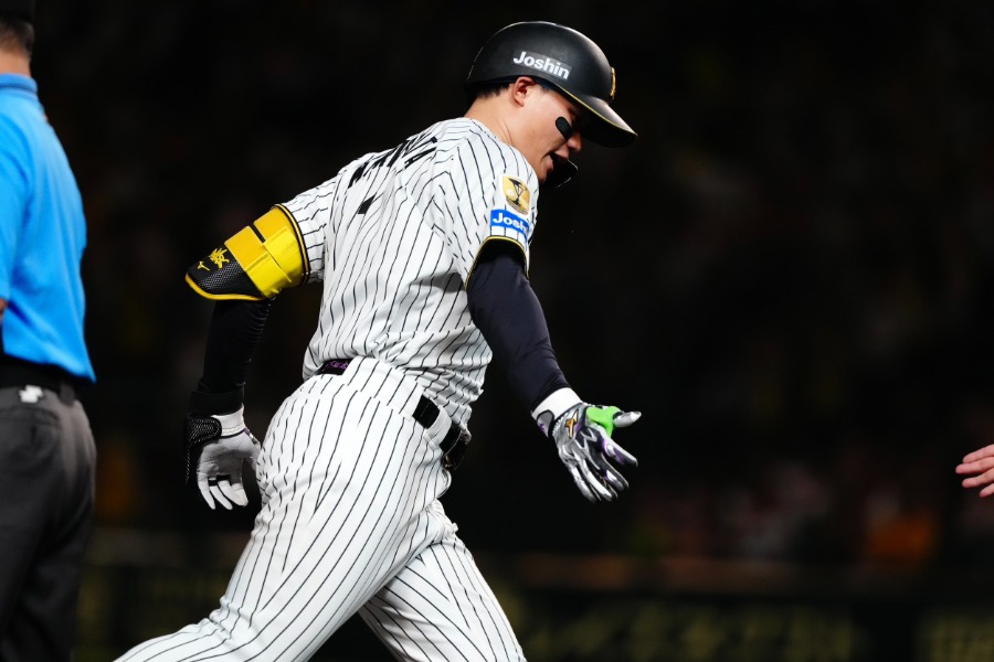 34号を放った阪神・森下翔太【写真：黒澤崇】