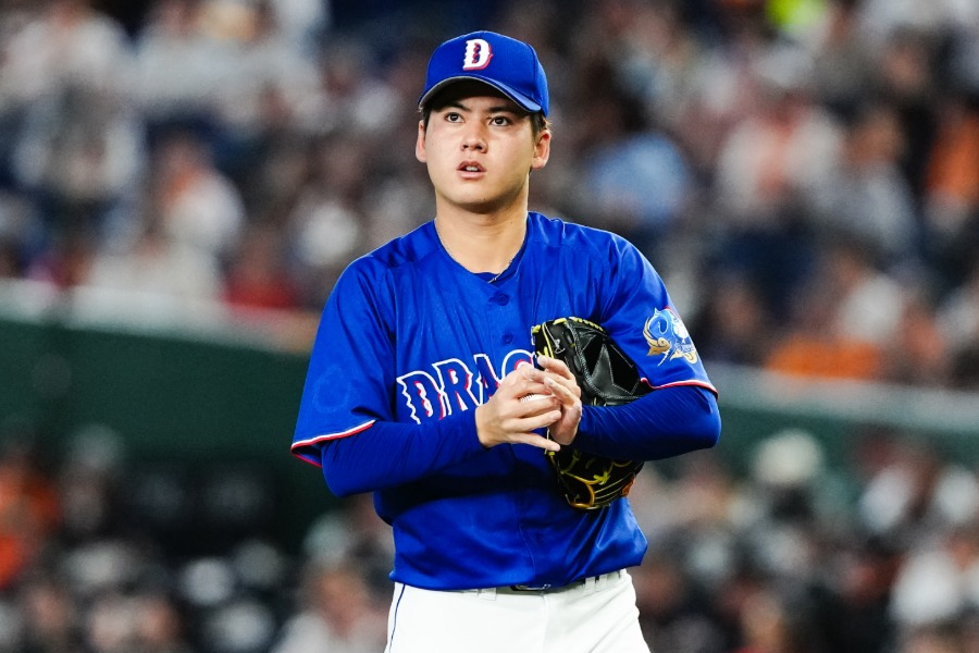 中日・金丸夢斗【写真：小林靖】
