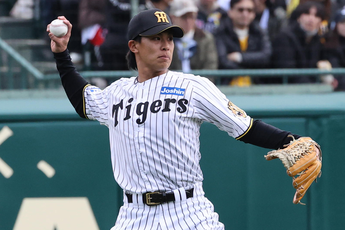 今季もユーティリティプレーヤーとしてチームを支える阪神・植田海【写真：栗木一考】