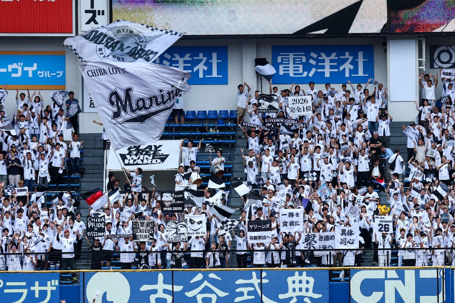 19日のロッテ-西武戦の始球式にはフリーアナウンサーの三宅絹紗さんが登場する【写真:加治屋友輝】