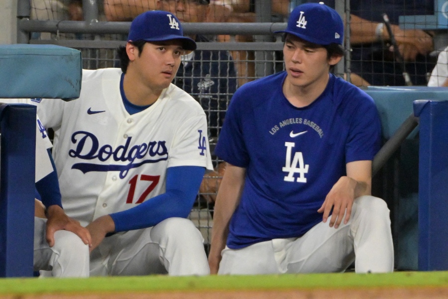 ドジャース・大谷翔平（左）と佐々木朗希【写真：ロイター】