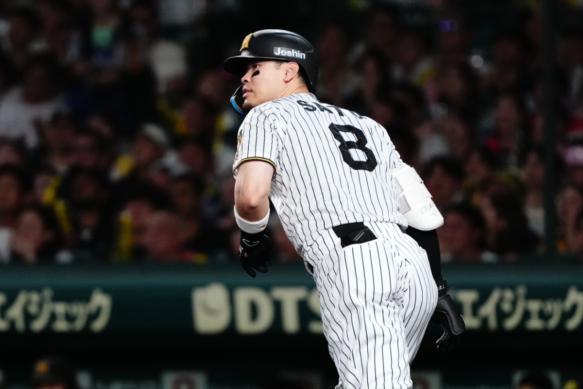 本塁打王争いを繰り広げる阪神・佐藤輝明【写真：黒澤崇】
