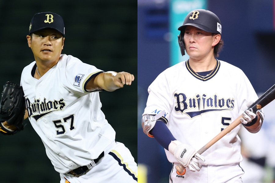 オリックス・山田修義（左）と西野真弘【写真：加治屋友輝、栗木一考】