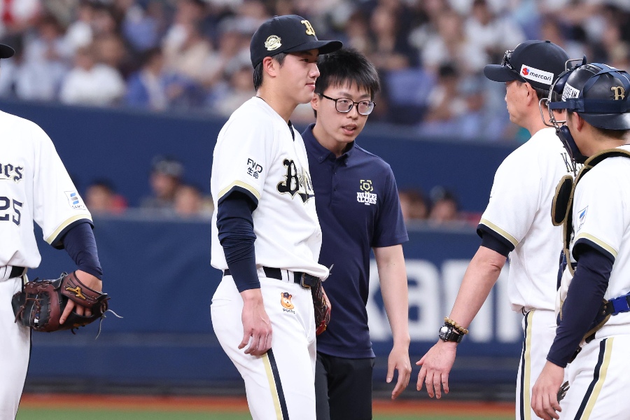 6失点でマウンドを降りたオリックス・陳睦衡【写真:栗木一考】