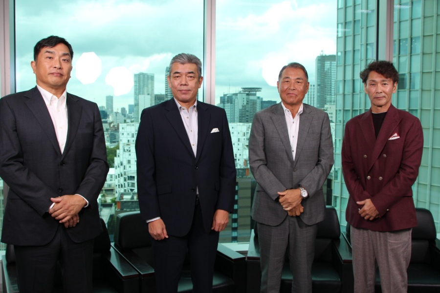 番組に出演した（左から）山本昌さん、今中慎二さん、村田真一さん、元木大介さん【写真提供：(C)テレビ東京】