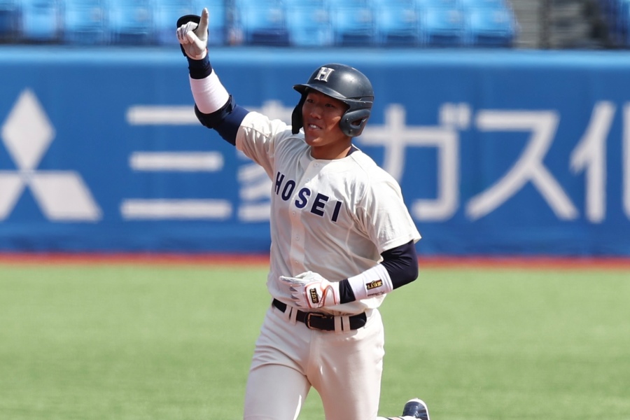 慶大・渡辺和大から本塁打を放った法大・井上和輝【写真:加治屋友輝】
