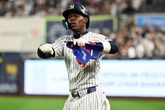 “大谷超え”はどこ？　不振のヤ軍28歳、待ち受ける現実…美人婚約者が話題も茨の道へ