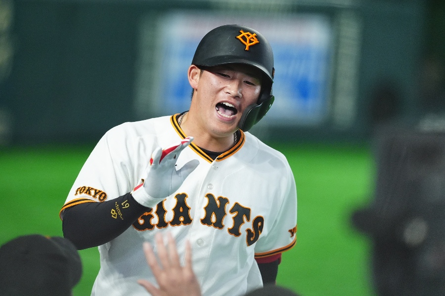 巨人・増田陸【写真:小林靖】
