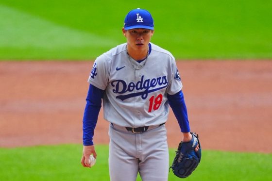 山本由伸、まさかの3回途中降板　PS自己最短KO、敵地は大盛り上がり