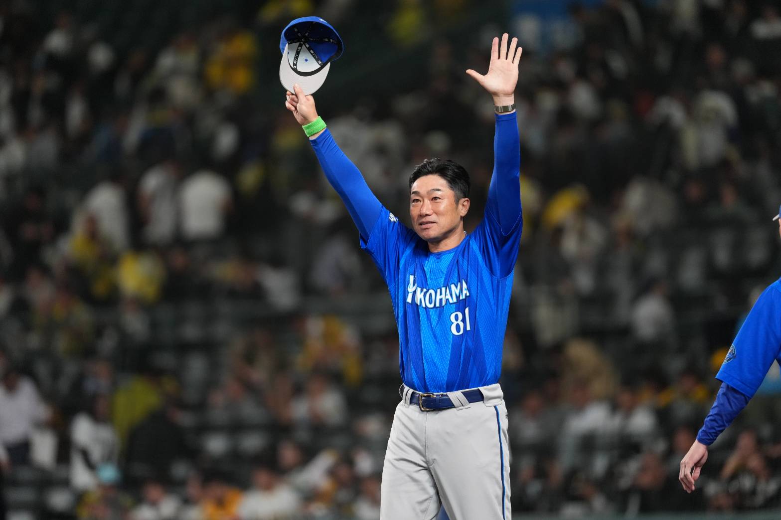初戦を白星で飾ったDeNA・相川亮二監督【写真：井上学】