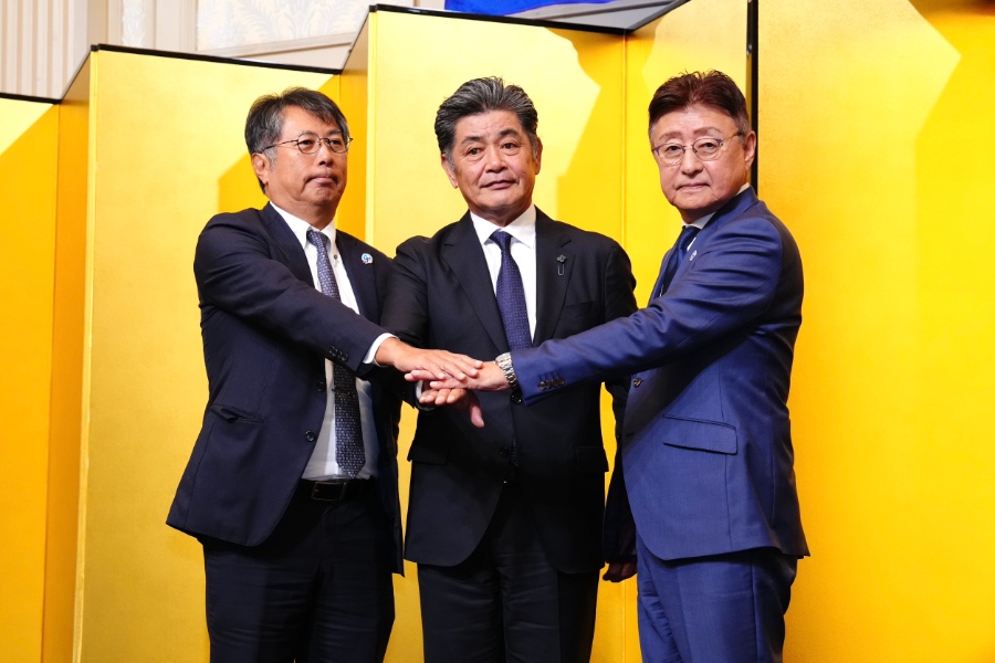 中日・工藤公康新監の就任会見が15日に行われた【写真：黒澤崇】