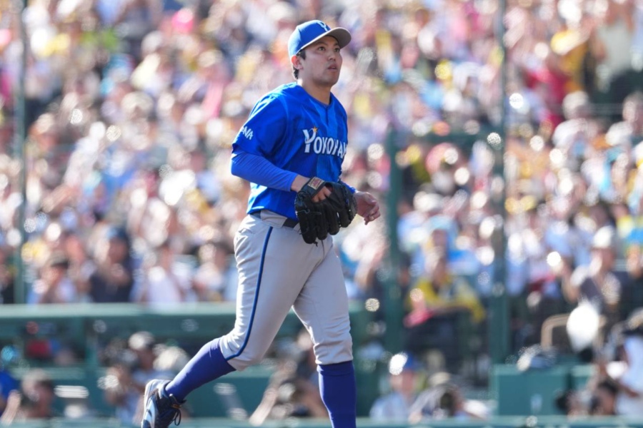 阪神戦に先発したDeNA・東克樹【写真：井上学】