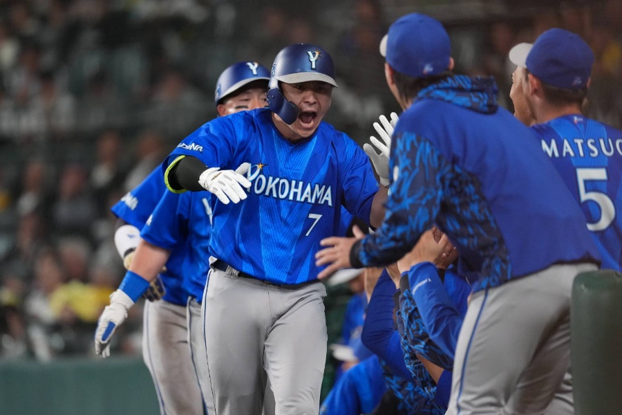 DeNA・佐野恵太【写真：井上学】