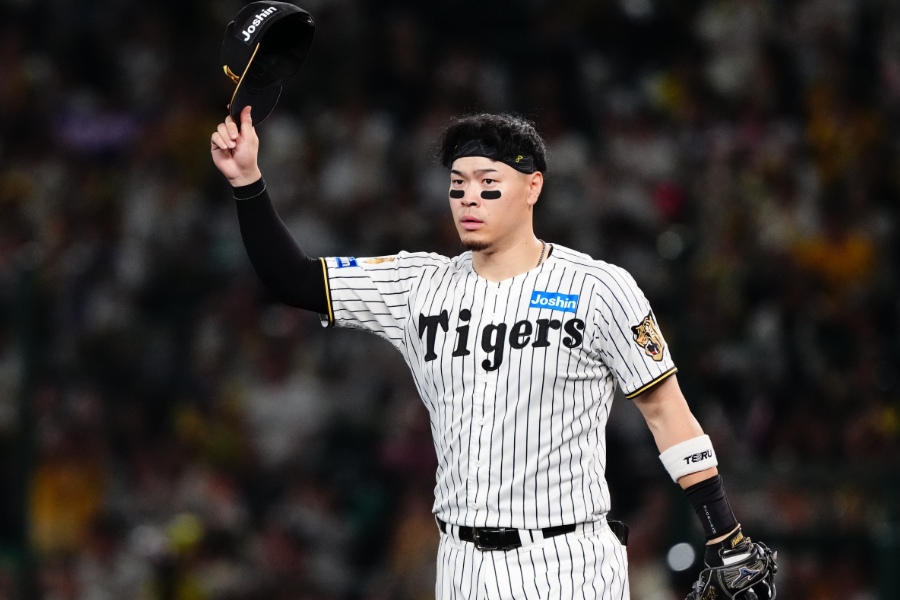 阪神・佐藤輝明【写真：黒澤崇】