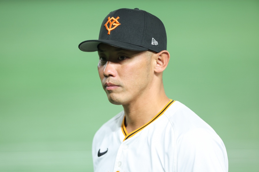 今季限りで退任することとなった巨人・矢野謙次巡回打撃コーチ【写真：加治屋友輝】
