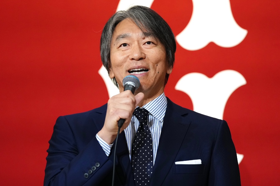 会見に臨んだ巨人・松井秀喜新監督【写真:黒澤崇】