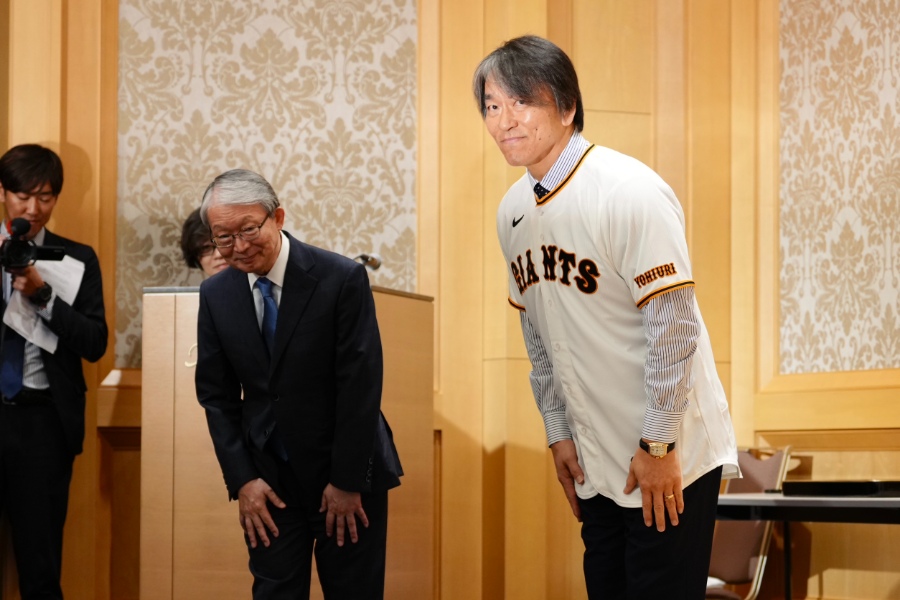 会見後には一礼で退席、人柄が垣間見えた会見だった【写真：黒澤崇】