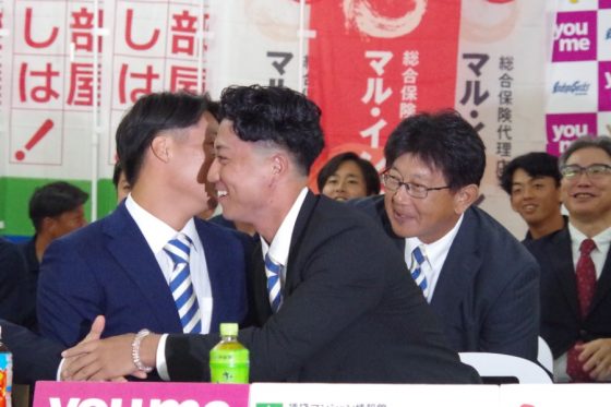 指名漏れたら「すぐ練習いくべき」　消えていく笑顔…「5/11」が夢敗れる、会見場の光と影