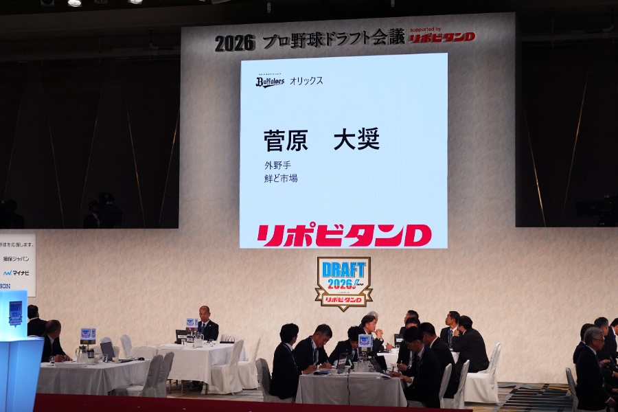 オリックスから育成6位で指名を受けた菅原大奨【写真：小林靖】