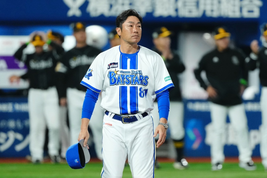 DeNA・相川亮二監督【写真:黒澤崇】