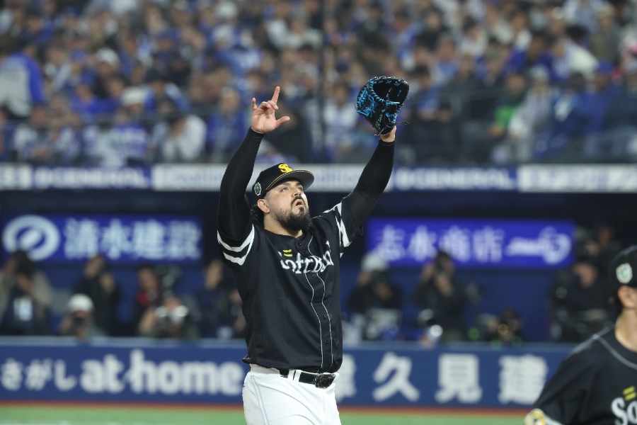 ソフトバンクのロベルト・オスナ【写真:黒澤崇】