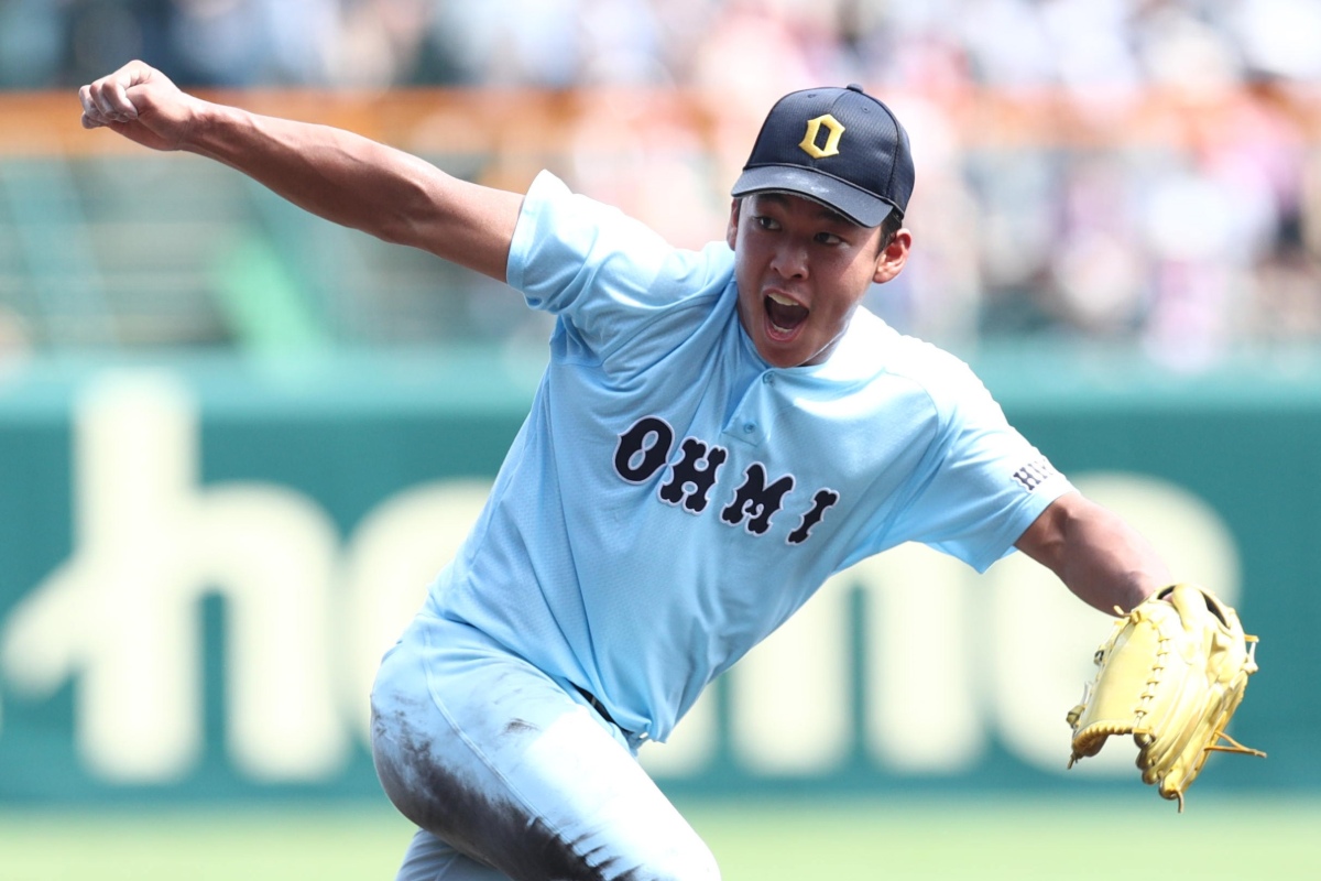 甲子園で躍動した近江高時代の山田陽翔【写真提供：産経新聞社】